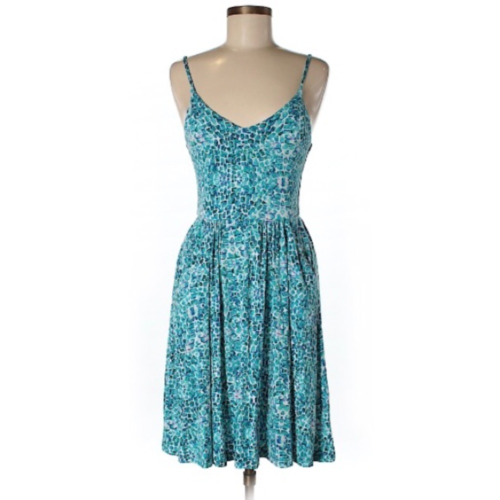 Because everyone loves a dress with pockets!
